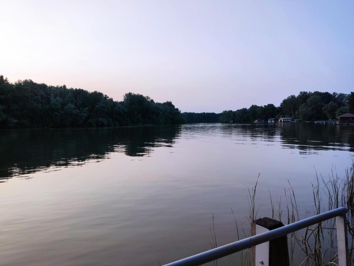 Suello Feszek Apartman Apartment Tiszafüred Екстериор снимка